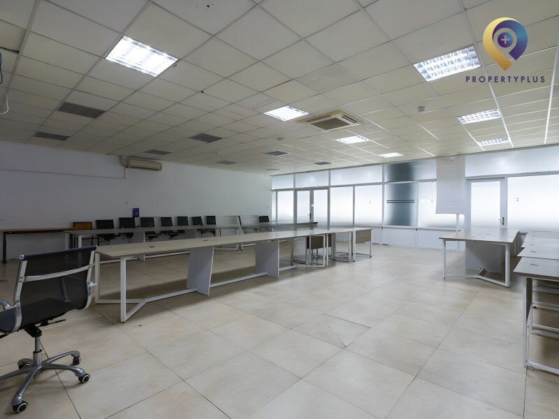 Mitsubishi Hồng Hà